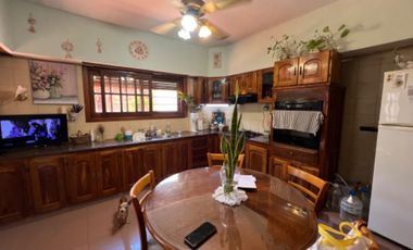Chalet en venta en Bernal Centro