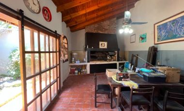 Chalet en venta en Bernal Centro