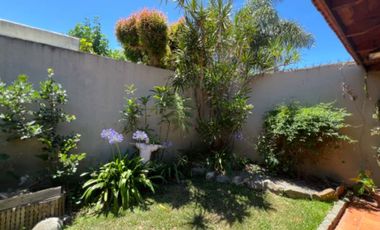 Chalet en venta en Bernal Centro