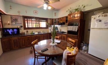 Chalet en venta en Bernal Centro