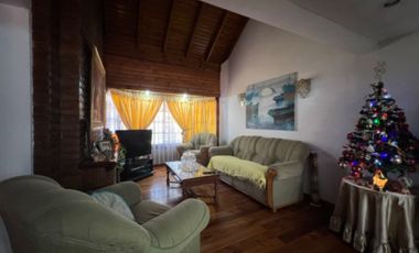 Chalet en venta en Bernal Centro