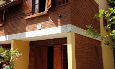 Casa en venta - 3 Dormitorios 2 Baños - 77.21Mts2 - Costa Azul