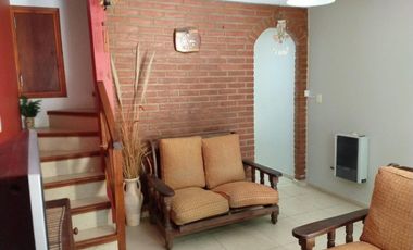 Casa en venta - 3 Dormitorios 2 Baños - 77.21Mts2 - Costa Azul