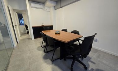 Venta Oficina 5 ambientes al frente con Balcon en San Telmo.