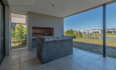 Casa en  SAN MATIAS PG