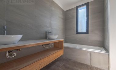 Casa en  SAN MATIAS PG