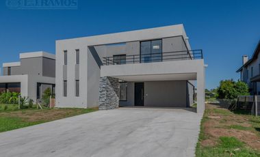 Casa en  SAN MATIAS PG
