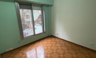 Departamento en Quilmes en venta 3 ambientes cercano a plaza Conesa