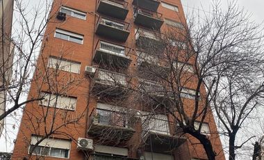 Departamento en Quilmes en venta 3 ambientes cercano a plaza Conesa