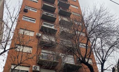 Departamento en Quilmes en venta 3 ambientes cercano a plaza Conesa