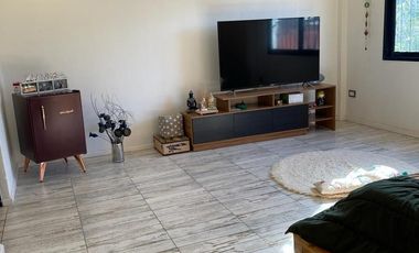 Venta  Chalet 9 Amb. S/Lote 20x45  Ramos Mejía  con Piscina