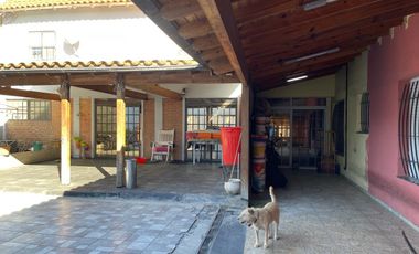 Venta  Chalet 9 Amb. S/Lote 20x45  Ramos Mejía  con Piscina