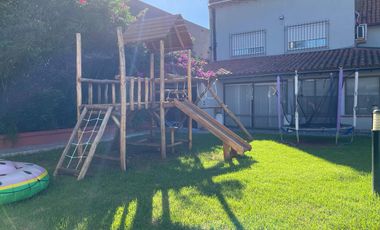 Venta  Chalet 9 Amb. S/Lote 20x45  Ramos Mejía  con Piscina