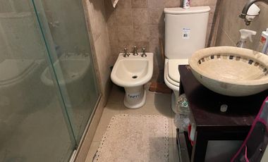 Venta  Chalet 9 Amb. S/Lote 20x45  Ramos Mejía  con Piscina