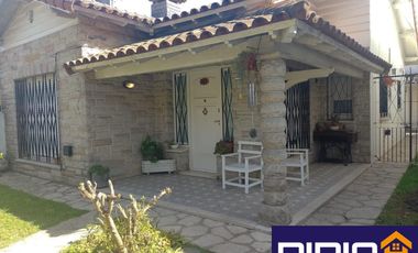 Casa venta Burzaco