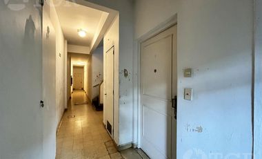 Venta departamento 2 ambientes en Coghlan