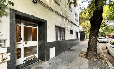 Venta departamento 2 ambientes en Coghlan
