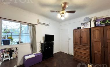 Venta departamento 2 ambientes en Coghlan