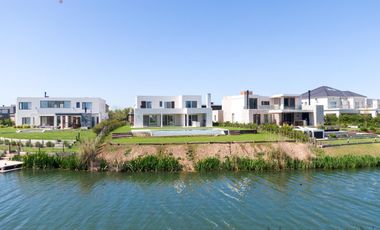 Casa a la laguna en Pilara - La Calesa Orientacion NO | Mallmann Propiedades