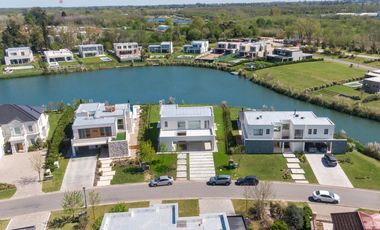 Casa a la laguna en Pilara - La Calesa Orientacion NO | Mallmann Propiedades