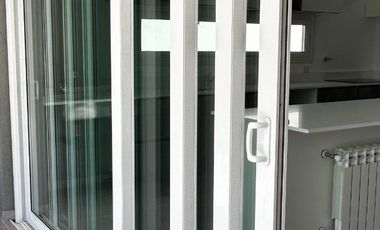 Casa en venta - 4 Dormitorios 4 Baños - Cocheras - 215Mts2 - Guernica