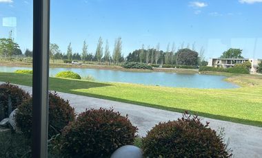 Casa en venta - 4 Dormitorios 4 Baños - Cocheras - 215Mts2 - Guernica
