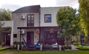 Casa en Villa Elisa