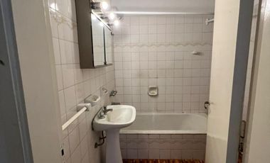 Casa en venta - 2 Dormitorios 3 Baños - Cochera - 200Mts2 - Berazategui
