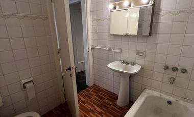 Casa en venta - 2 Dormitorios 3 Baños - Cochera - 200Mts2 - Berazategui