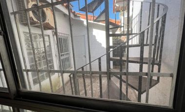 Casa en venta - 2 Dormitorios 3 Baños - Cochera - 200Mts2 - Berazategui