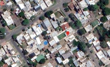 Casa en venta - 2 Dormitorios 1 Baño - Cochera - 273Mts2 - Berazategui