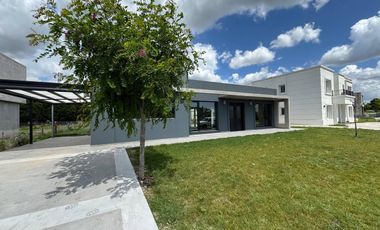 Casa en  Rumencó Joven