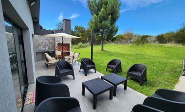 VENTA, CASA, COSTA ESMERALDA, SENDEROS III, LOTE AL 300