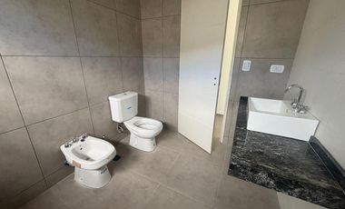Casa en Venta en San Sebastian TRES DORMITORIOS ppal en suite con vestidor!!! En San Sebastian Area 12