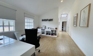 Muy buena casa en venta en la herradura en calle cerrada