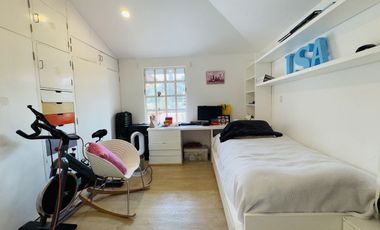 Muy buena casa en venta en la herradura en calle cerrada