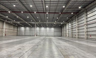 Depósito en Zarate KM 90 3600 M2 CON HIDRANTES