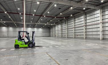 Depósito en Zarate KM 90 3600 M2 CON HIDRANTES