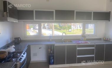 Casa en ALQUILER  en El Canton - MAROTO PROPIEDADES