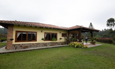 ARRIENDO de CASAS en ENVIGADO