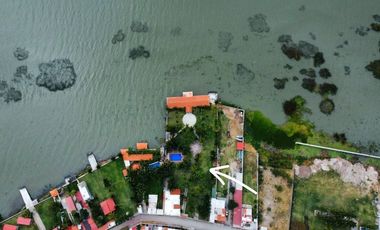 ESPECTACULAR PROPIEDAD EN AJIJIC EN RIBERA DEL PILAR FRENTE AL LAGO