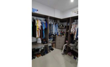 VENTA-CASA-3 PISOS-PALMIRA-ALTAMIRA