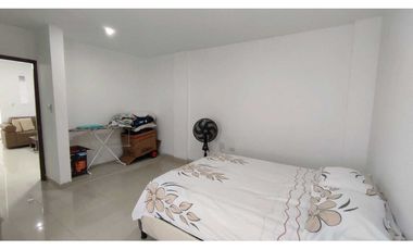 VENTA-CASA-3 PISOS-PALMIRA-ALTAMIRA