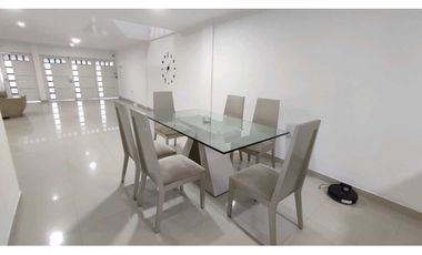 VENTA-CASA-3 PISOS-PALMIRA-ALTAMIRA