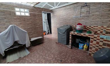 VENTA-CASA-3 PISOS-PALMIRA-ALTAMIRA