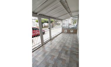 VENTA-CASA-3 PISOS-PALMIRA-ALTAMIRA