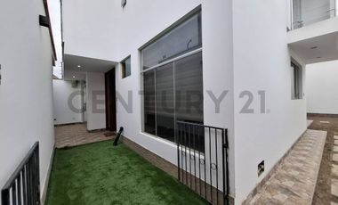 HERMOSA CASA EN VENTA EN RESIDENCIAL LAS VIÑAS DE POCOLLAY- TACNA