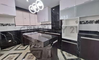 HERMOSA CASA EN VENTA EN RESIDENCIAL LAS VIÑAS DE POCOLLAY- TACNA