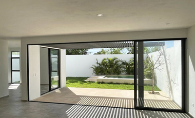 Casa para entrega inmediata de 3 recámaras a pie de calle en Dzitya