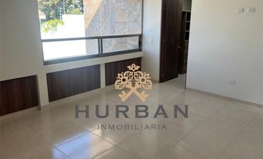 HURBAN VENDE casa con recámara en planta baja al norte en coto.